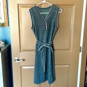 Vintage 1930’s v neck dress